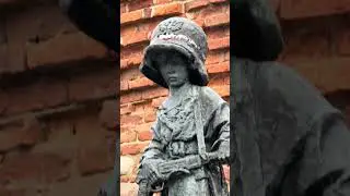 The Little Insurrectionist - Pomnik Małego Powstańca w Warszawie #Monument #Warsaw #POLAND