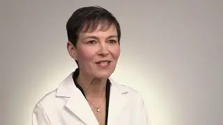Founder and Board-Certified Dermatologist Dr Paula Lapinski