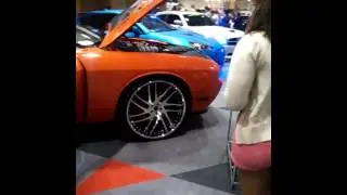 2014 NYC Car Show Flashing lights