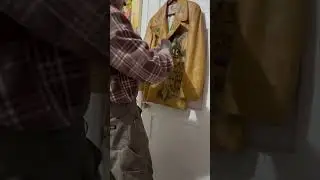 Get creative get out of ur comfort zone #artprocess #art #ootd #comfortzone #experience #outfit 🎨🧥