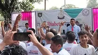 BSF Jazz Band's Electrifying Performance at Siliguri Mahalaya Road Race: A Rhythmic Delight!