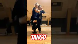 Enrosque, calesita, sacada. #tango #class in #oslo.  Mariano Pignatiello & Aleksandra Kliuchko