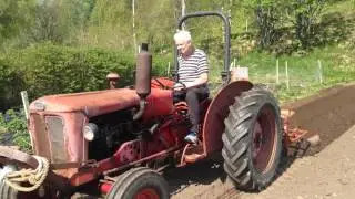 Volvo 320 BM Buster p&aring; Bustnes
