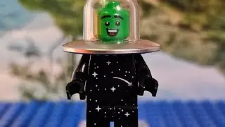 Gen Flying Saucer Alien - Series 26, LEGO #lego #series26 #minifig