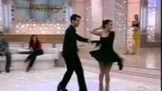 Dan&ccedil;a sobre Patins - Salsa