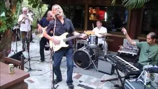 AIN'T NO SUNSHINE - DOWNTOWN JOHNNY