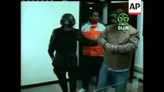 Colombia extradited 14 senior paramilitary leaders to the United States on Tuesday on drug-related c