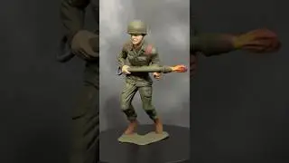 Toy Army men, how to paint an extra large figure