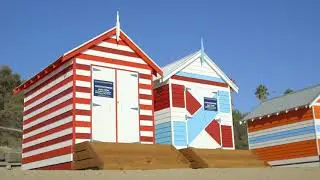 How does a bathing box get its stripes?