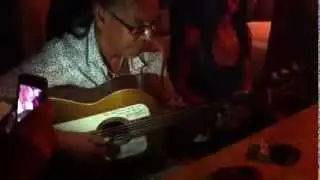Canut Reyes (Gipsy Kings) and Handrio sing 