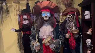 Gemmy 2006 Animated Talking Life-Sized Cartoony Dead Eye Drake Pirate Skeleton