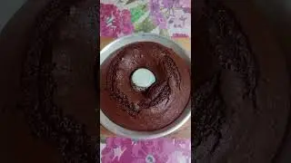 Ciambellone al cioccolato fondente !!! - #cioccolatofondente #cioccolato -Una morbidezza assoluta!!!