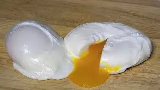 QUICK & EASY PERFECT POACHED EGGS RECIPE