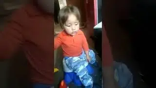 cuando no te dejan  dormir  😴 🙄  quitoooo