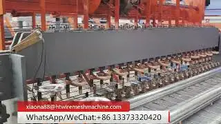 double-hopper wire mesh welding machine, which has been debugged and is ready for shipment.