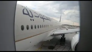 Saudia 777-300 | Frankfurt - Madinah | Economy