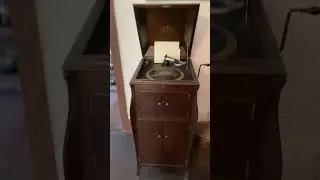 🎶1900 Record Player! 📻🤘🏽