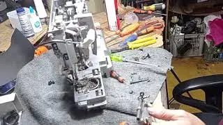 Singer heavy duty 4423 Trancada y feisima condiciones