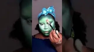Alien makeup tutorial // Halloween 2022👽😈💚💙✨#makeup #alien #halloween2022 #viral #shorts