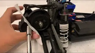 Setting 32-pitch gear mesh