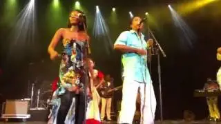 Outremer et tantine m&eacute;m&eacute;
