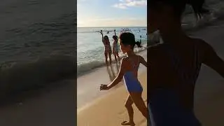 Girls Enjoying a Beautiful Sunset on Waikiki Beach 🌞 🌅 #hawaii