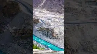 Amazing view of Hunza river along with karakoram highway 🛣🚵🚵&zwj;♀️⛰ #hunza #karakoram #highway