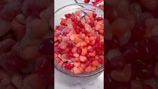 Valentine&rsquo;s Candy Salad💕🍓&hellip;yes or yes?😍 @trufruofficial  #trufrupartner #valentinesday #candysalad