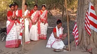 सिरा -सिता पुरखा भजन बिनती किया जा रहा है।