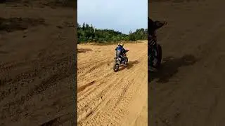 Гоняем на мотиках😎 #enduro #motocross #offroad #tiktok #youtude #bse #trending #shorts