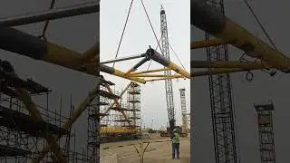 Heavyweight lifting ! panel erection ! offshore platform