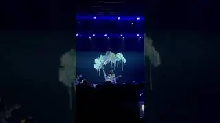 Raveena pays homage to Aaliyah with mesmerizing cover at Tinashe&rsquo;s show in NYC tonight. #raveena