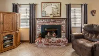 Karen Goddard Signature Listing at 44303 Ruthron Avenue in Lancaster E232