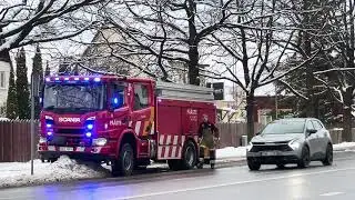 Pärnu 12 helping ambulance. Pärnu 12 kiirabi aitamas.
