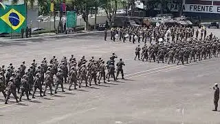 Desfile da tropa na passagem de Cmdo da 4a Bda de Inf L Mth - IV. 10 BIL Mth no dia 27/04/22 J. Fora