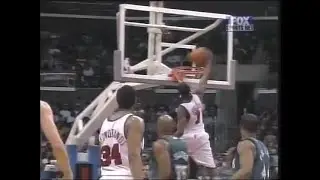 Keyon Dooling BIG Tomahawk Jam (4/13/01)