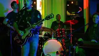 Matt Hopper & The Roman Candles perform 