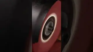 How to make the surface of material become reflecting and shinining?