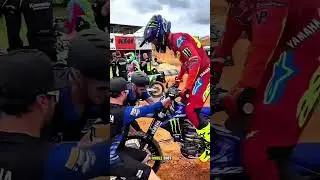 Почему мотокроссмены блокируют подвеску перед гонкой | Holeshot Explained