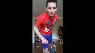 Exercices d'apprentissage du tennis avec Marc, enseignant au Tennis Club de Rueil