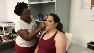 Sesi&oacute;n de Maquillaje en curso de Community Manager