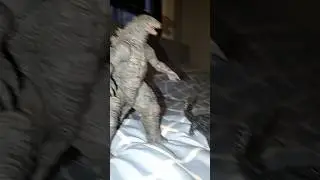 That ain't no pet #godzilla #foryou #hiyatoys #spinosaurus #godzillaactionfigure