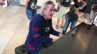 Michael Bruce (isolated vocal) Alice Cooper - Beautiful Flyaway
