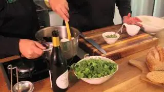 Dagbreek: Kos is op die tafel - Tamatiestraat, Pesto-mosselpot