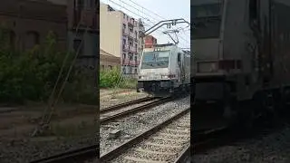 Tren de carga Renfe de tres locomotoras 😱