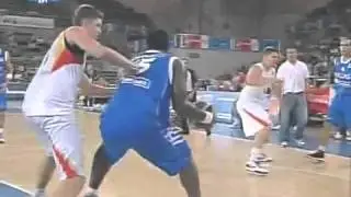 Sofoklis Schortsanitis Monster Dunk Against Tibor Pleiss