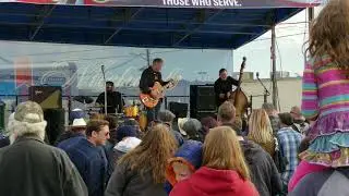 Pistons & Paint Car Show 2018 ~ Reverend Horton Heat 