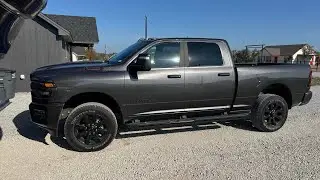 Ram 2500 Lone Star 6.4 Gas 2025 года — хорошего больше, чем плохого.