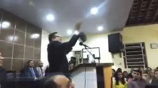 Cantor Jerivan  (seu nome é Já)