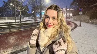 The FOOD That You MUST Eat In NAMSAN, Seoul Which Korean People Love! | My First Ever Snow!